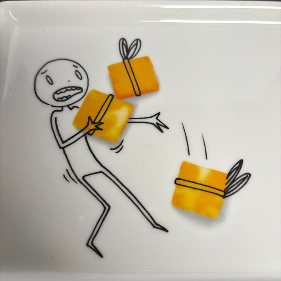 CB2 2013 Oliver Present App Plates, Holiday Plates, Set of 4 - Picture 5 of 6